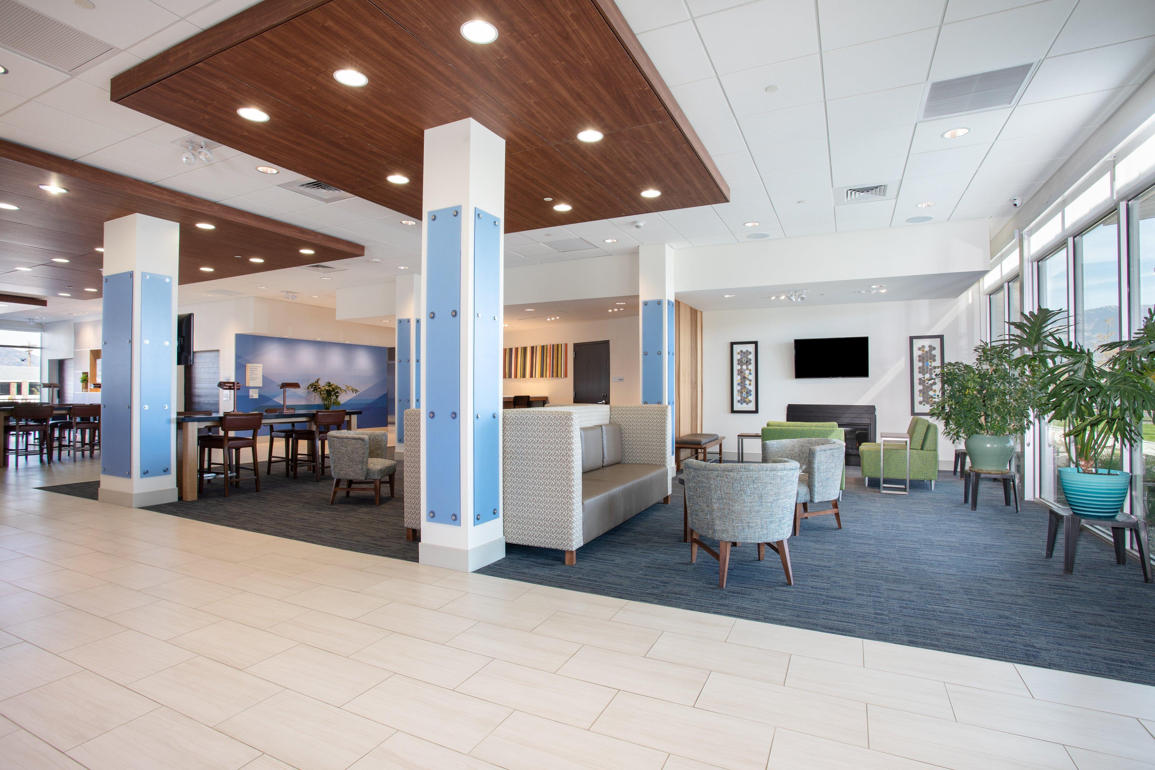 Holiday Inn Express & Suites - Ely By Ihg Eksteriør billede